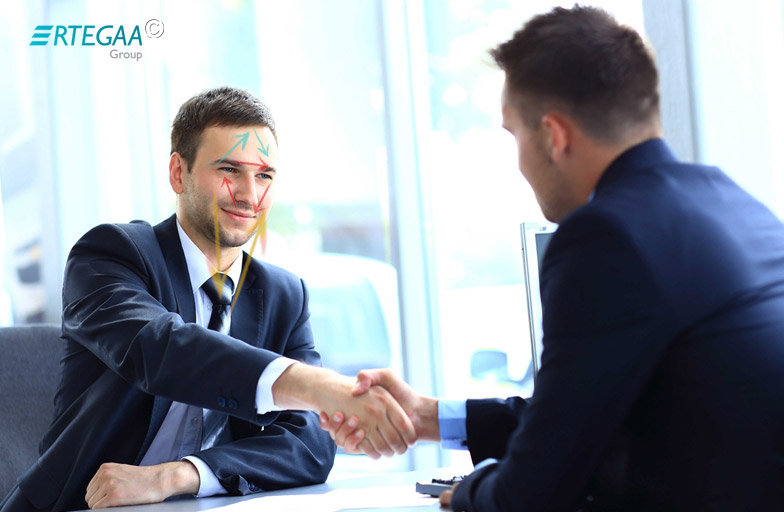 ارتباط چشمی موثر | هرآنچه از روانشناسی ارتباط چشمی باید بدانیم