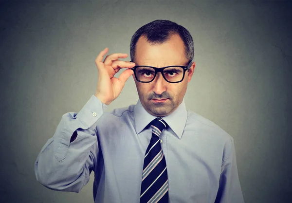 چگونه انتقاد سازنده داشته باشیم؟
