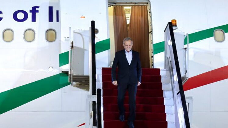 پزشکیان به تهران بازگشت: رازهای ناگفته سفر یک روزه رئیس جمهوری به باکو!