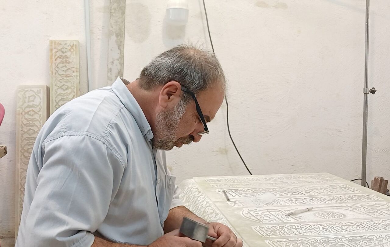 شور و هیاهو: پژواک تیشه‌های سنگ‌تراشان حرمین مطهر ایران و عراق در قلب شیراز!