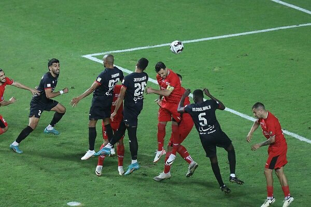 درگیری و جنون در فولاد آرنا: تراکتور با پیروزی 2-1 بر فولاد خوزستان، به قهرمانی نزدیک‌تر شد!