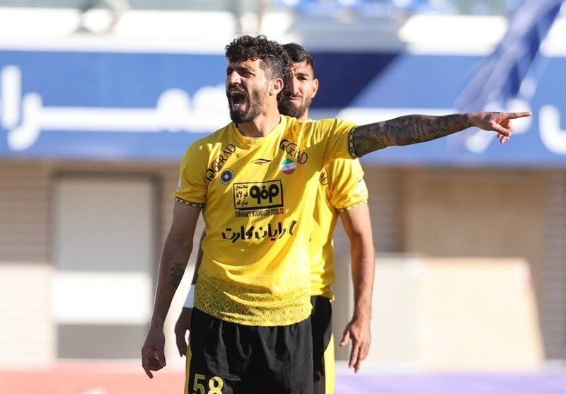 پرسپولیس: حکم جلب ستاره استقلال صادر شد!