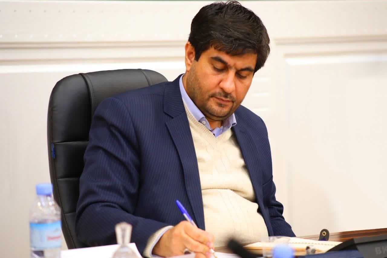 «وزارت نفت در پی جنجال‌های جدید: آغاز طرح بحث‌برانگیز انتقال مخازن سوخت یزد!»