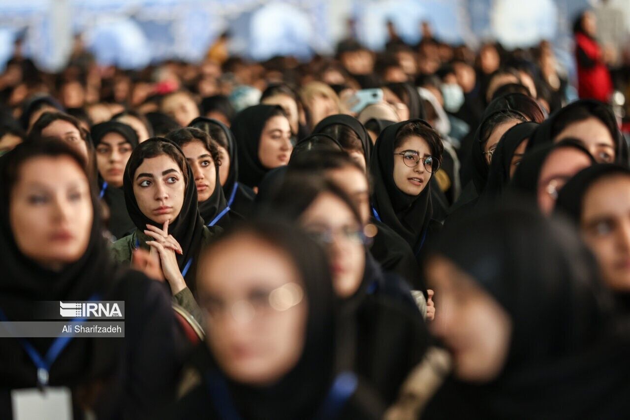 «تبحر در شناسایی و پرورش استعدادهای دانشجویی: رویداد متفاوت دختران نقش‌آفرین»