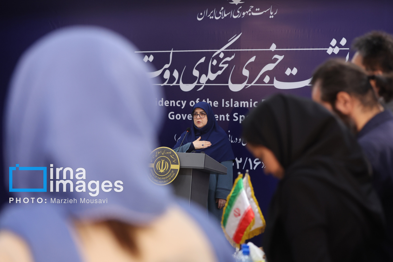 هاجرانی: خطوط قرمز ایران در مذاکرات کاملاً روشن هستند / استیضاح نباید به ابزاری برای سیاسی‌کاری تبدیل گردد!