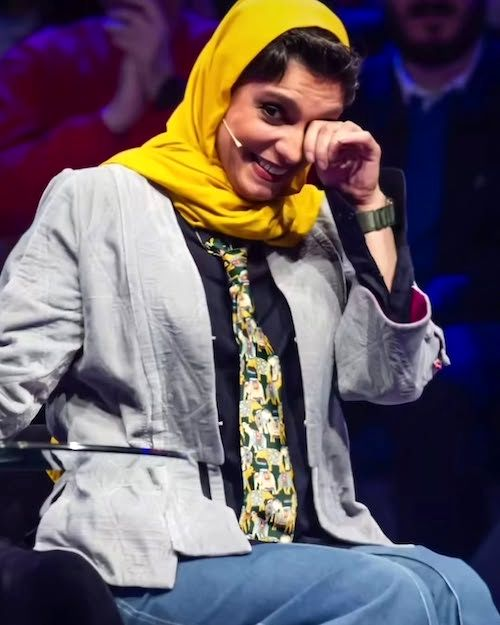 «شگفتی‌های صحنه: تجلیل از فرهاد آییش، ادامه‌دار بودن «پینوکیو» و نمایش جدید الیکا عبدالرزاقی؛ دنیای تئاتر در آتش جنجال!»