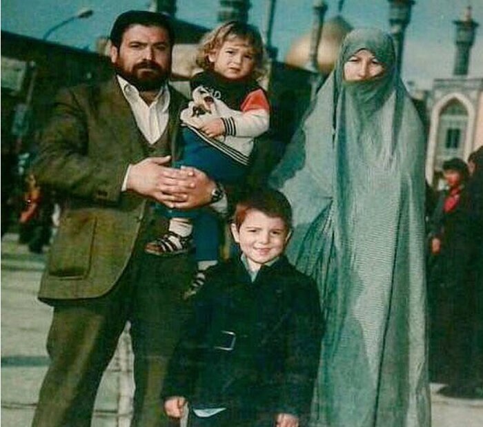 عنوان جنجالی پیشنهادی: "آذر انصاریان: هر شب با عکس علی راز و نیاز می‌کنم؛ مرگ او جهانم را متوقف کرد!
