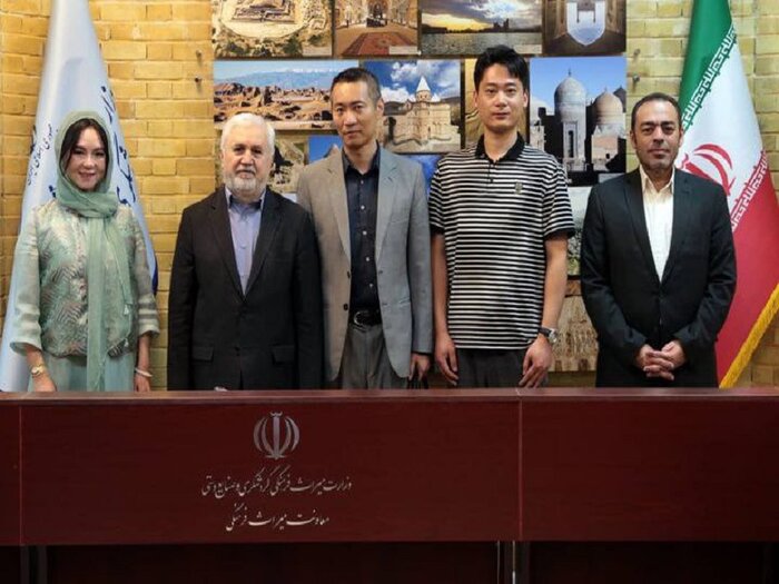 «نمایشگاه «سرزمین مهر»: منبعی از همکاری‌های جنجالی میان ایران و چین!»