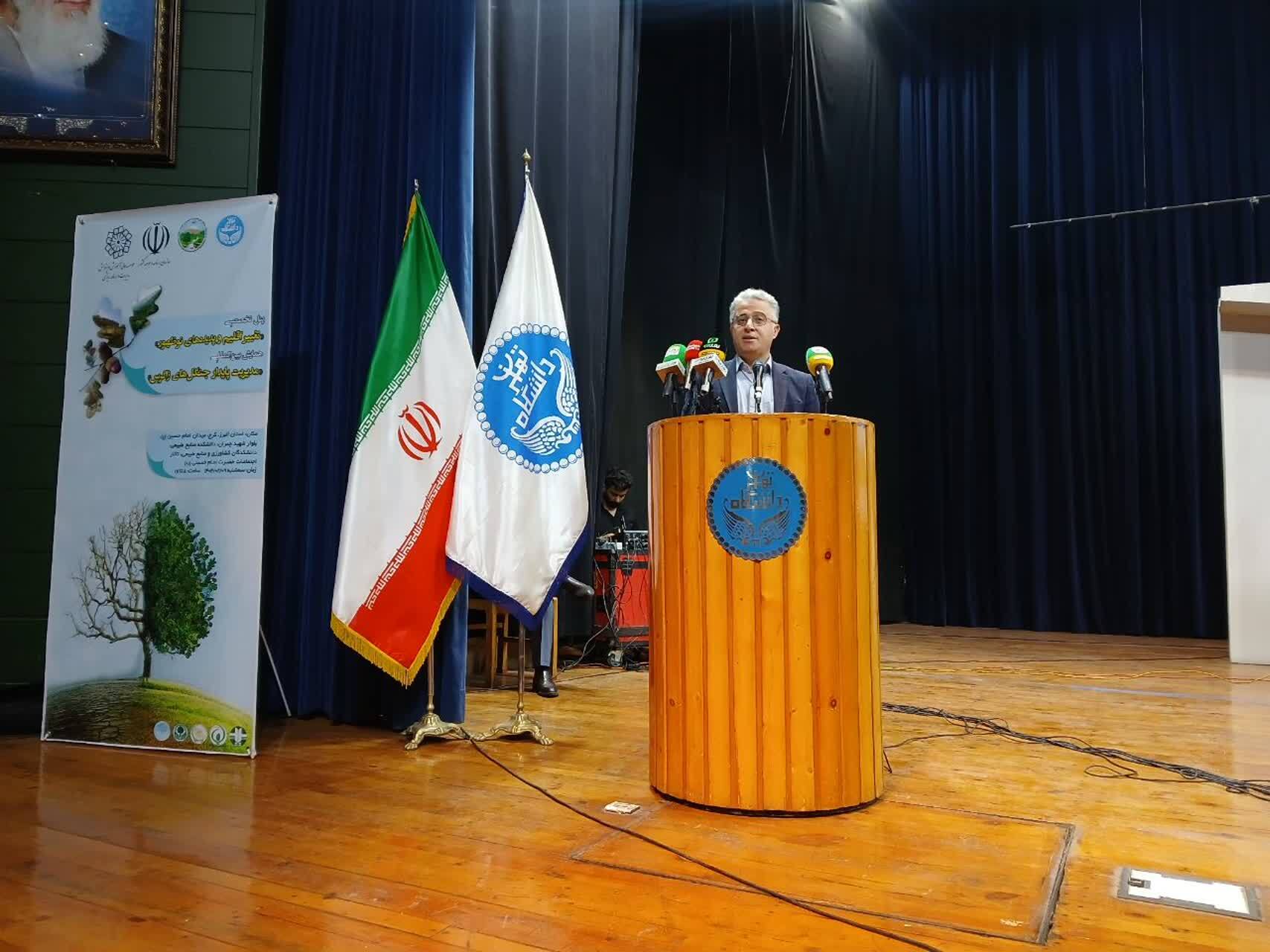 لزوم تغییر رویکرد ملی در حفاظت از زاگرس: «زنگ خطر زوال جنگل‌های بلوط به صدا درآمد!»