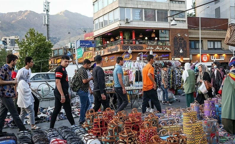 شهرداری به احتیاط: اقدام جنجالی برای ساماندهی دستفروشان تجریش!