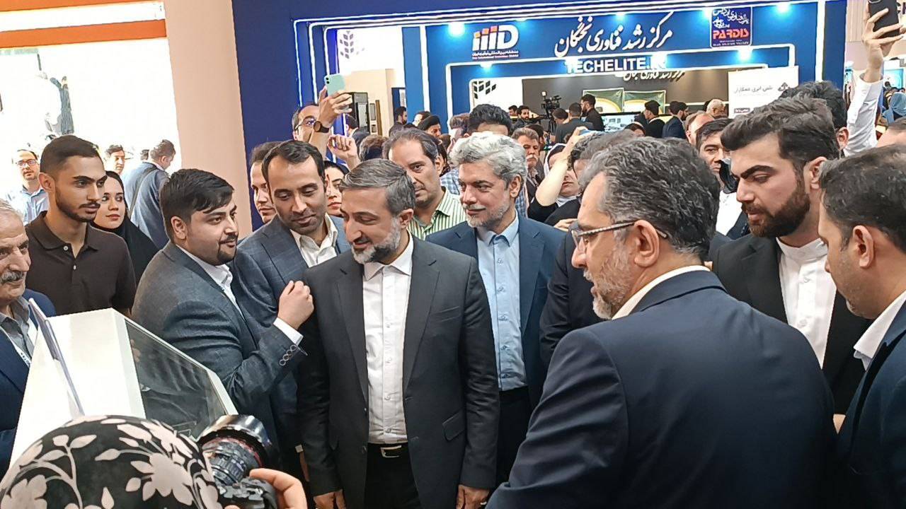 جوانان ایرانی در قله فناوری: معاون وزیر صنعت در نمایشگاه اینوتکس ۲۰۲۵ از ممنوعیت واردات به نفع تولیدات فناورانه داخلی خبر داد!