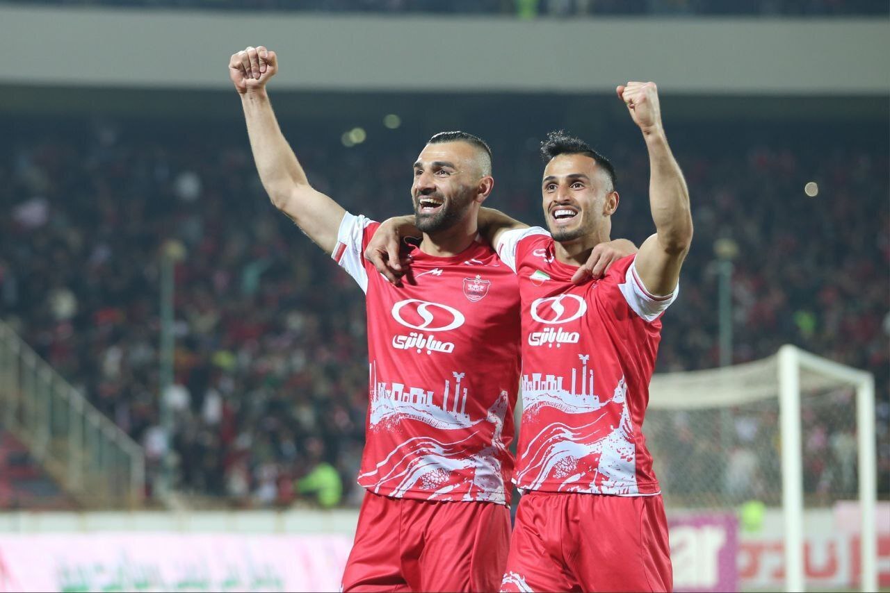 دوران جنجالی: گل تاریخی سردار دورسون و شگفتی علی علیپور در پرسپولیس!