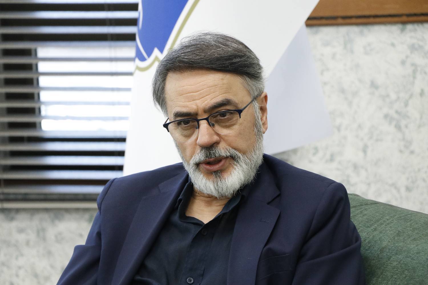 صالحی: فرهنگستان علوم تنها کارخانه تولید علم نیست، بلکه قلعه‌ای است برای ترویج تفکر انتقادی در جامعه/ نگرانی‌های اقتصادی اساتید، پایه‌های مرجعیت علمی آنان را متزلزل می‌کند!